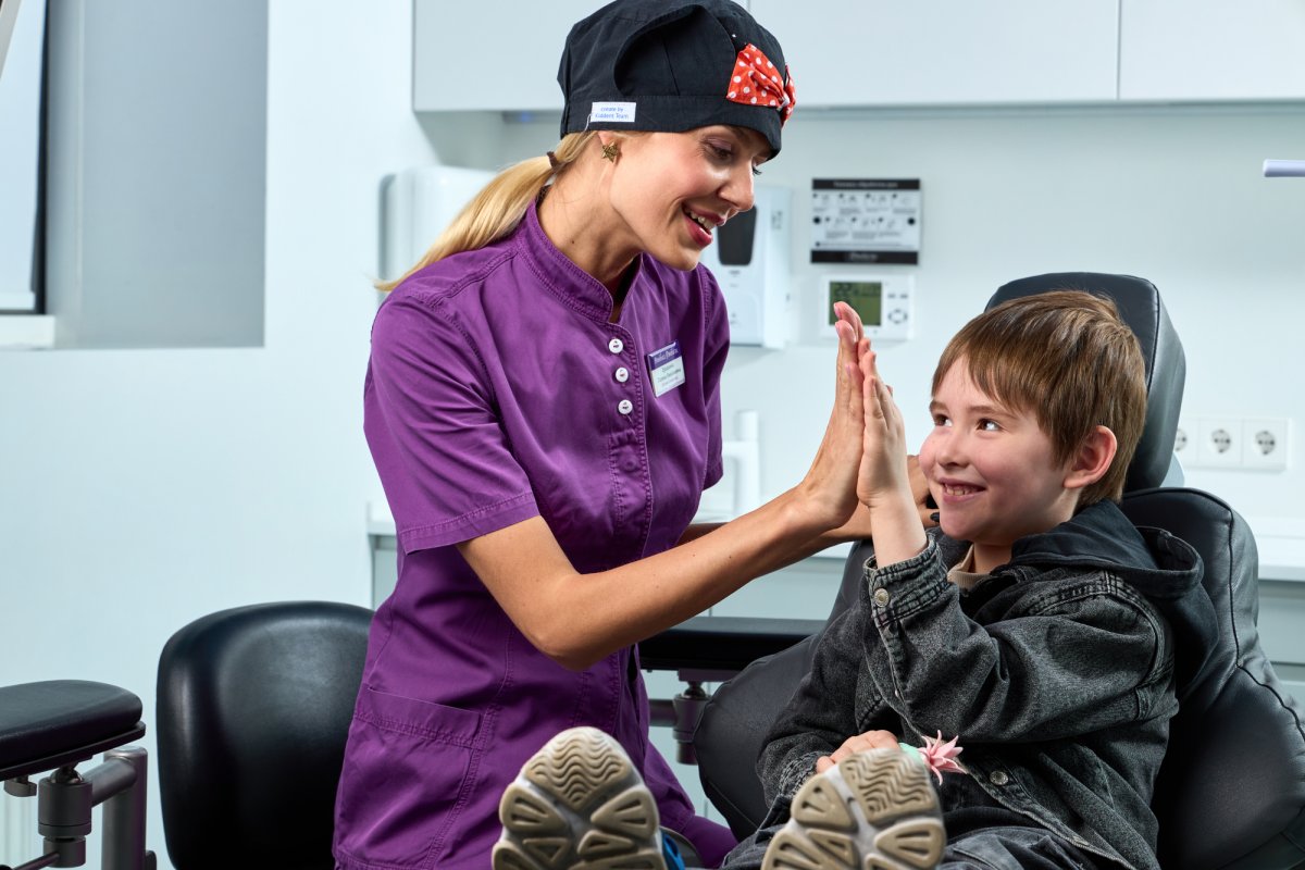 Короткая уздечка языка у ребенка — что делать