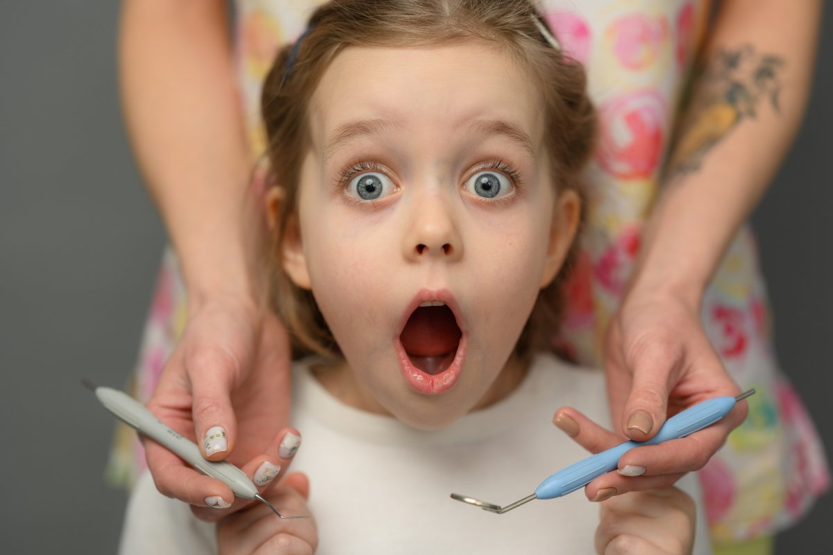 Отбеливание зубов детям и подросткам