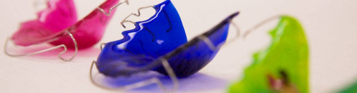 Съемная пластина для зубов детям